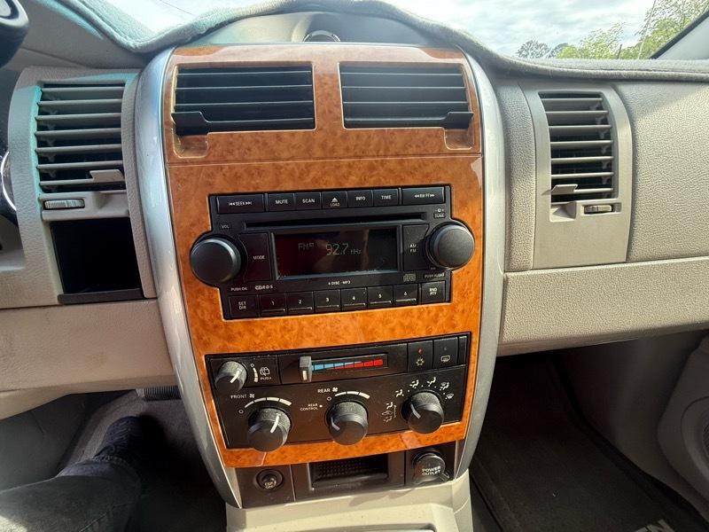 Chrysler Aspen Limited 2WD 2007