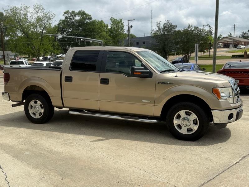 Ford F-150 2WD SuperCrew 145" XLT 2012