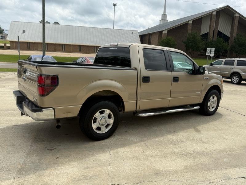 Ford F-150 2WD SuperCrew 145" XLT 2012