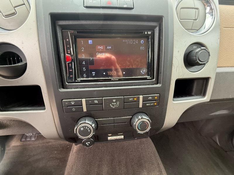 Ford F-150 2WD SuperCrew 145" XLT 2012