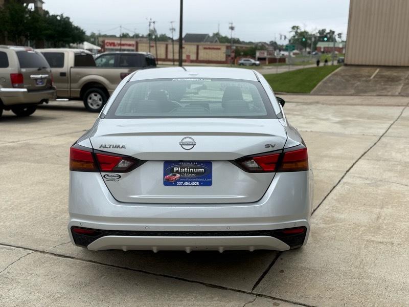 Nissan Altima 2.5 SV 2024