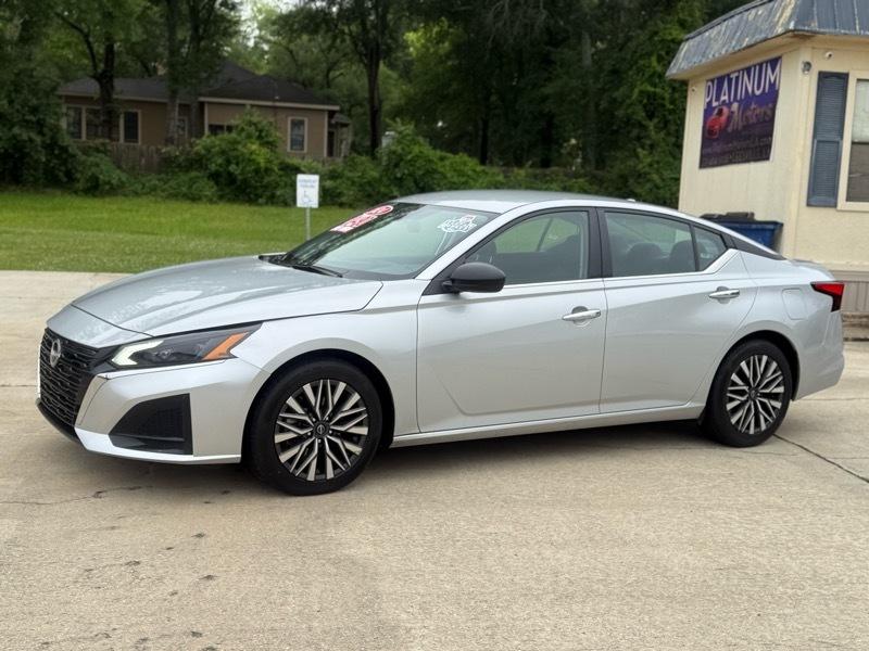 Nissan Altima 2.5 SV 2024