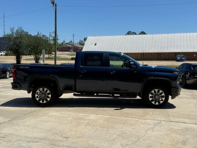 Chevrolet Silverado 2500HD Custom Crew Cab Short Box 4WD 2022