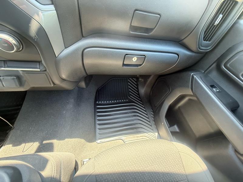 Chevrolet Silverado 2500HD Custom Crew Cab Short Box 4WD 2022