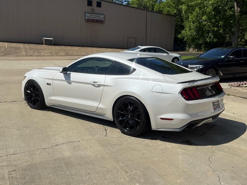 Ford Mustang GT Premium Coupe 2017