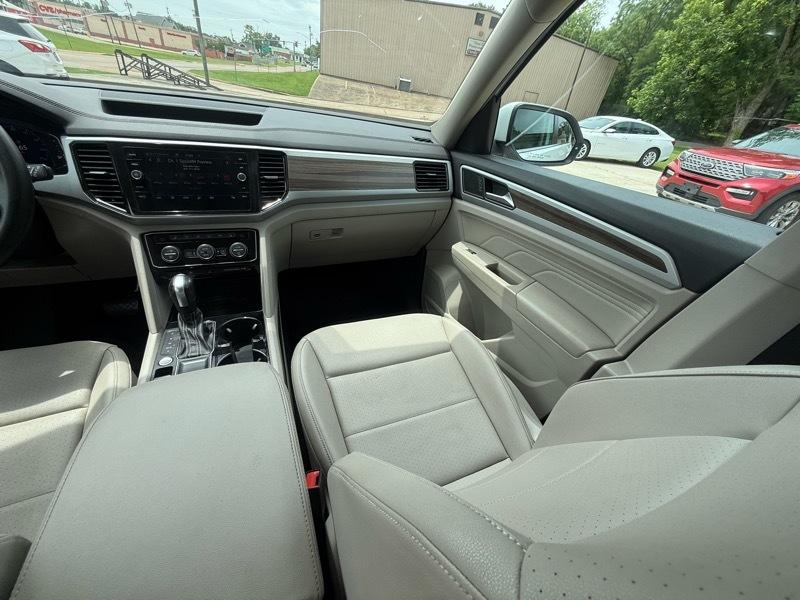 Volkswagen Atlas V6 SEL 2021