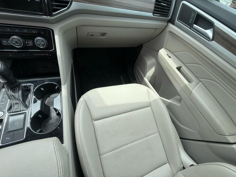Volkswagen Atlas V6 SEL 2021