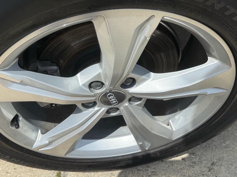 Audi Q5 2.0T Premium Plus quattro 2020