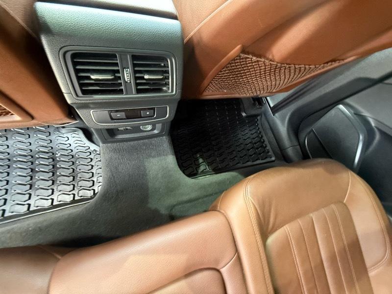 Audi Q5 2.0T Premium Plus quattro 2020