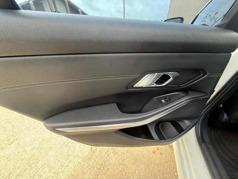 BMW 3-Series 330i 2019