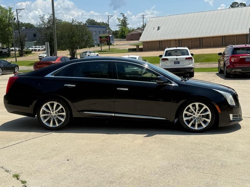 Cadillac XTS Luxury FWD 2016
