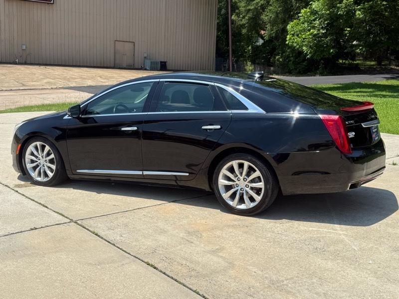 Cadillac XTS Luxury FWD 2016