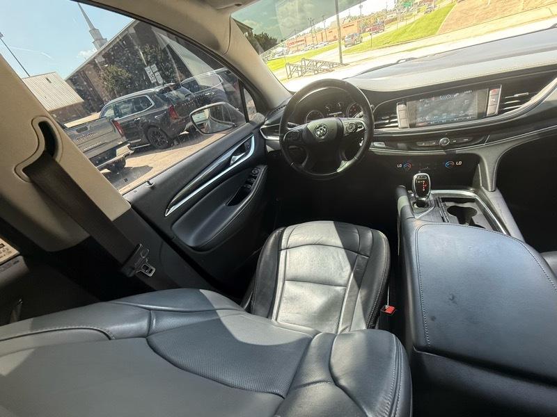 Buick Enclave Essence FWD 2019