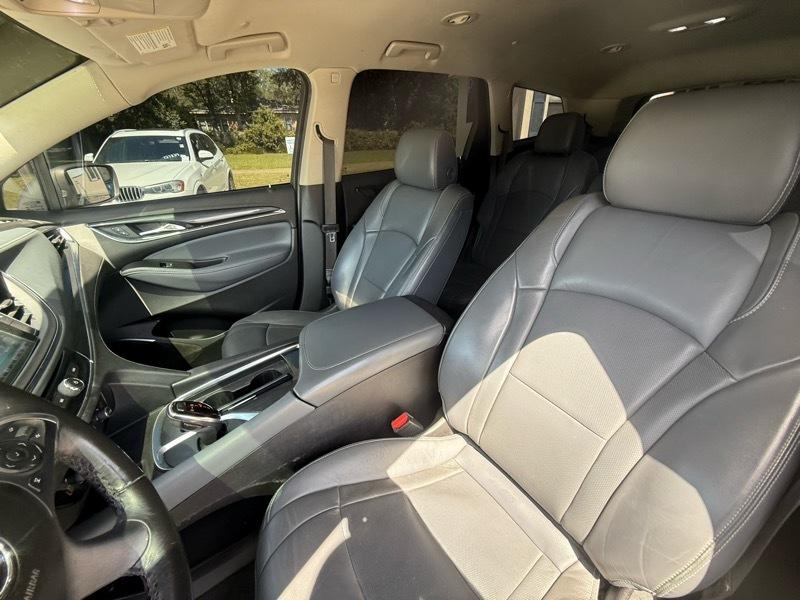 Buick Enclave Essence FWD 2019