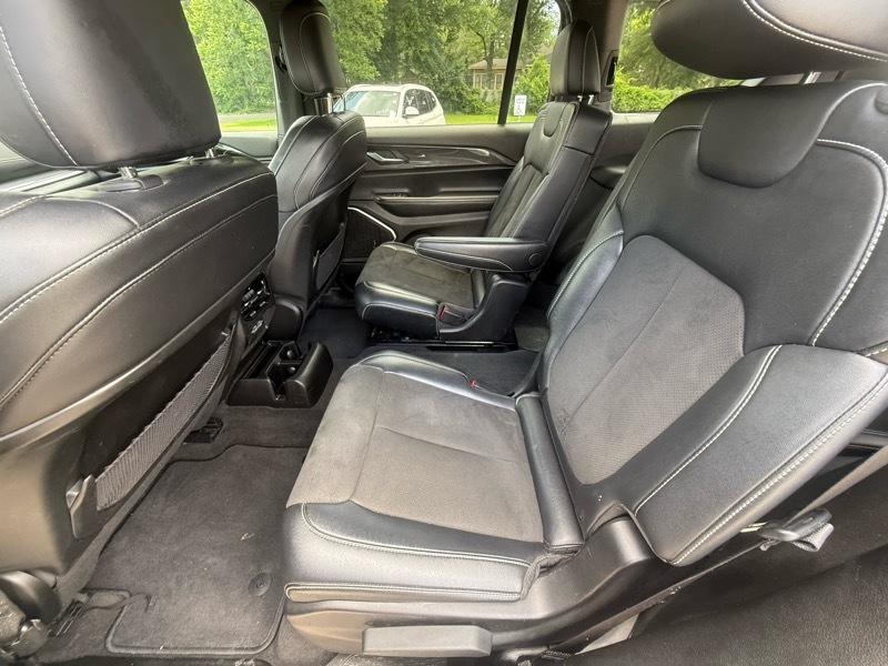 Jeep Grand Cherokee L Laredo 2021