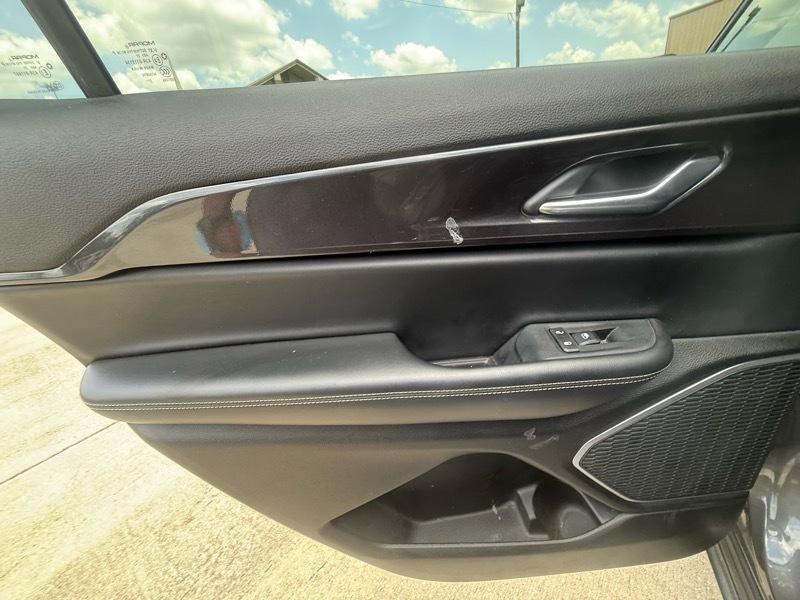Jeep Grand Cherokee L Laredo 2021