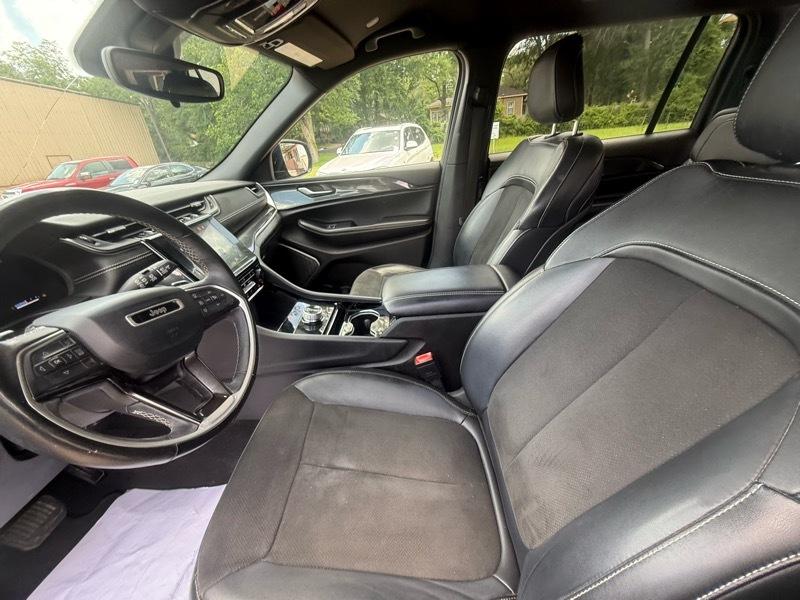 Jeep Grand Cherokee L Laredo 2021