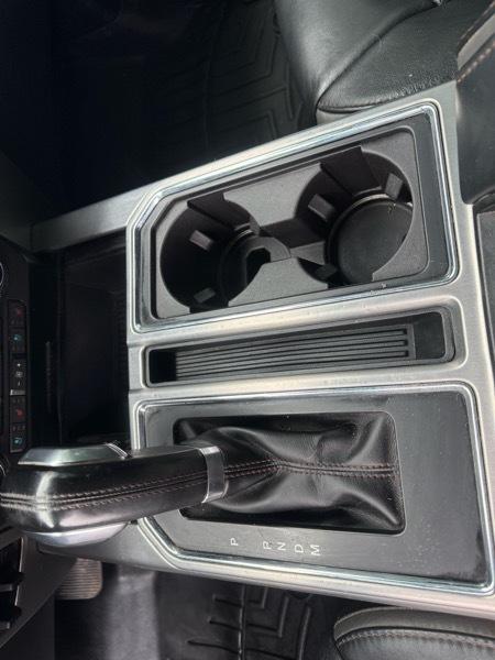 Ford F-150 4WD SuperCrew 145" Platinum 2019
