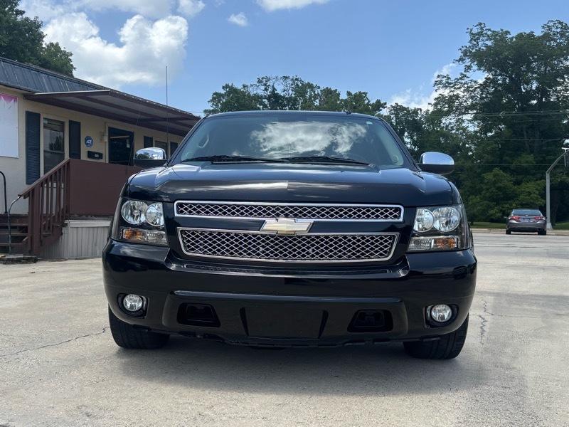Chevrolet Avalanche LT 2WD 2010