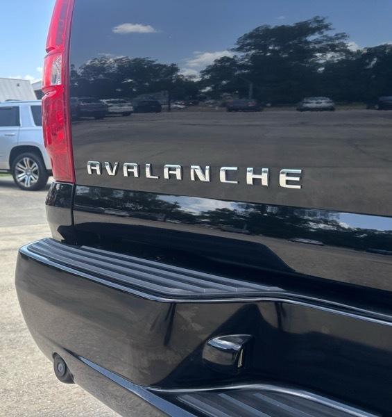 Chevrolet Avalanche LT 2WD 2010