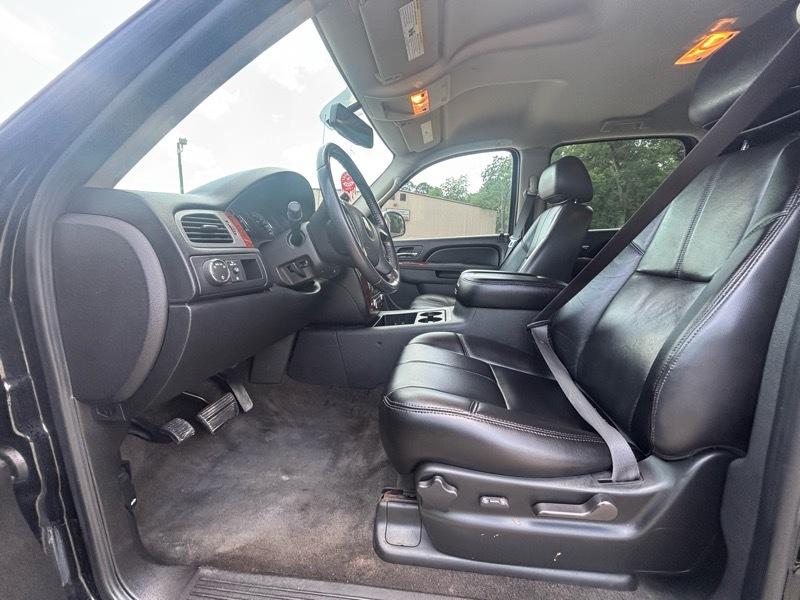 Chevrolet Avalanche LT 2WD 2010