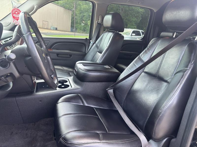 Chevrolet Avalanche LT 2WD 2010