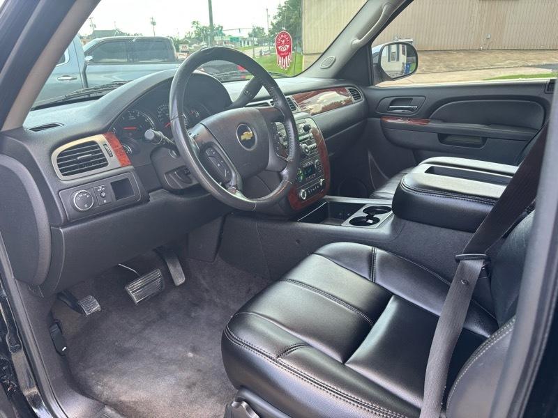 Chevrolet Avalanche LT 2WD 2010