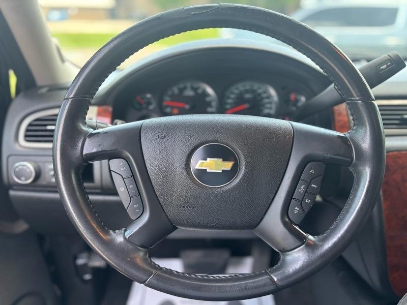 Chevrolet Avalanche LT 2WD 2010