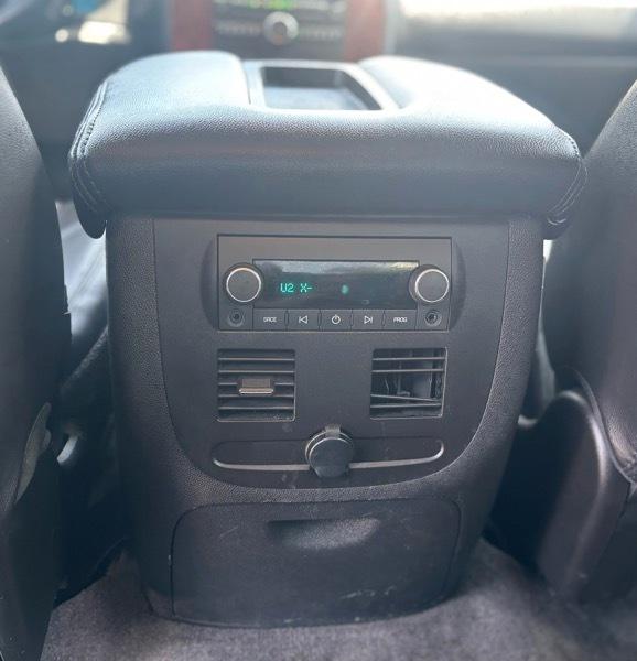 Chevrolet Avalanche LT 2WD 2010
