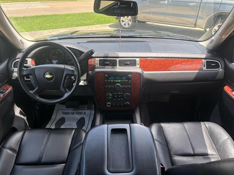 Chevrolet Avalanche LT 2WD 2010