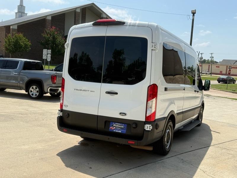 Ford Transit 350 Wagon Med. Roof XL w/Sliding Pass. 148-in. WB 2020