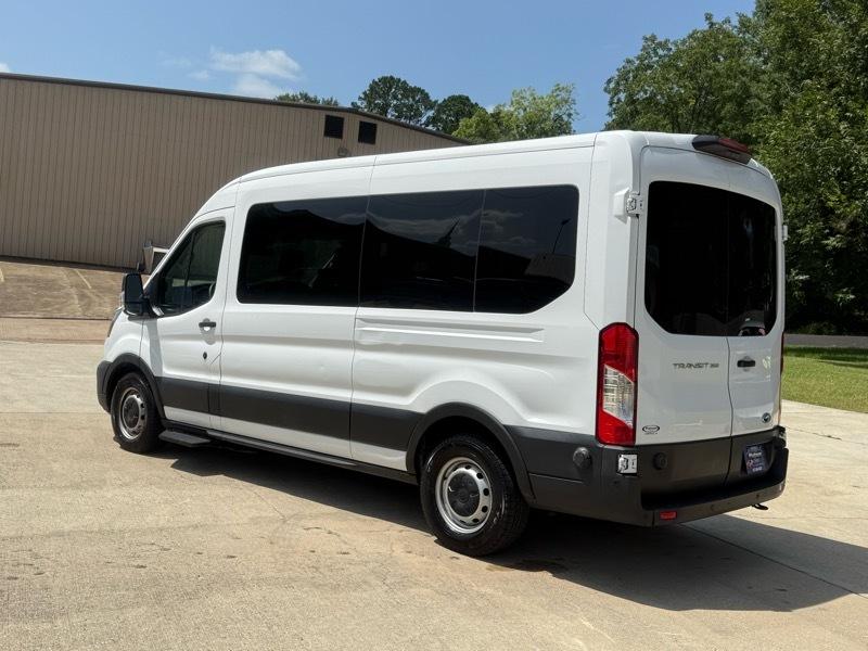 Ford Transit 350 Wagon Med. Roof XL w/Sliding Pass. 148-in. WB 2020