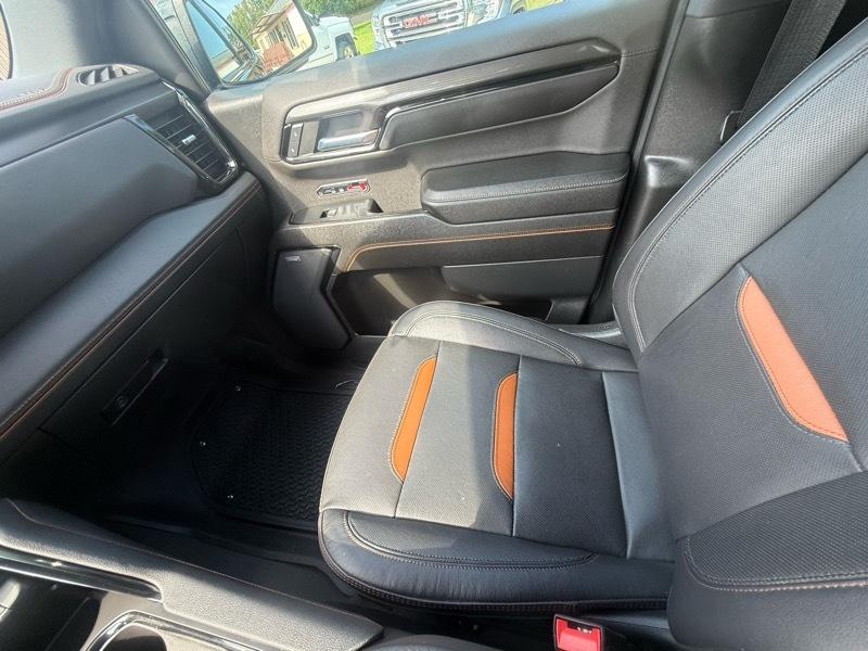 GMC Sierra 1500 AT4 Crew Cab 4WD 2023