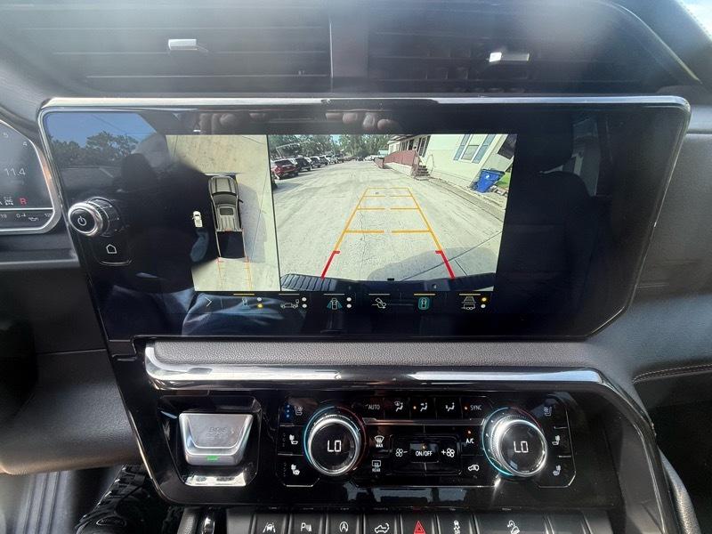 GMC Sierra 1500 AT4 Crew Cab 4WD 2023