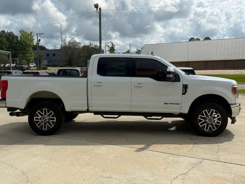 Ford F-250 SD Lariat Crew Cab 4WD 2017