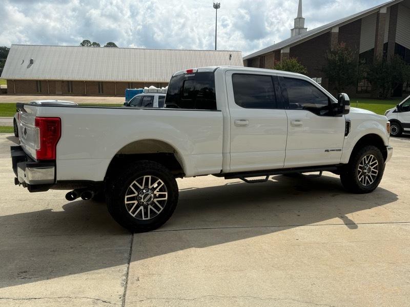 Ford F-250 SD Lariat Crew Cab 4WD 2017