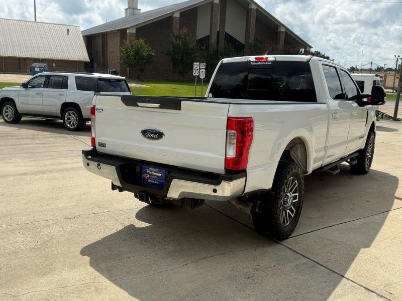 Ford F-250 SD Lariat Crew Cab 4WD 2017