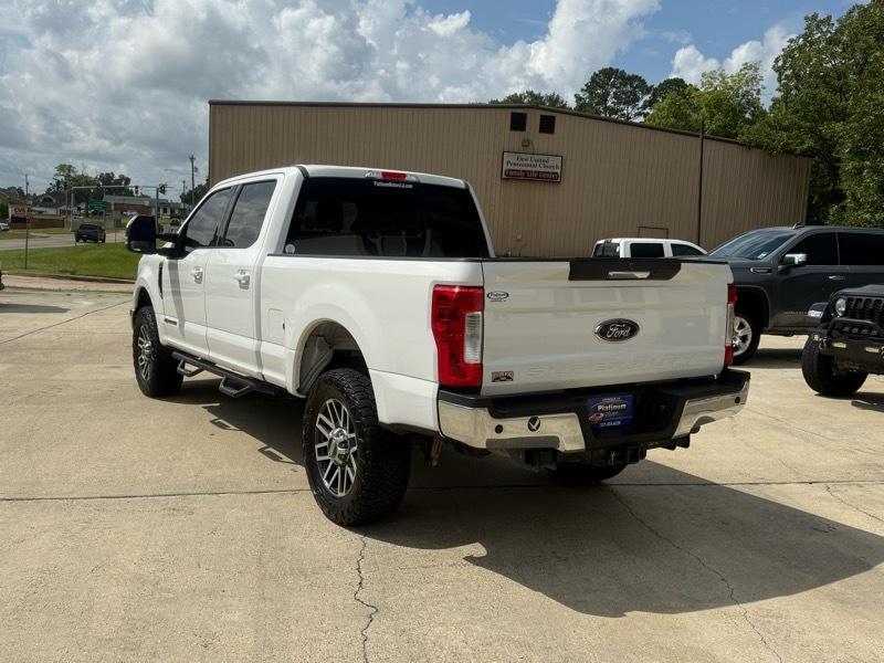 Ford F-250 SD Lariat Crew Cab 4WD 2017