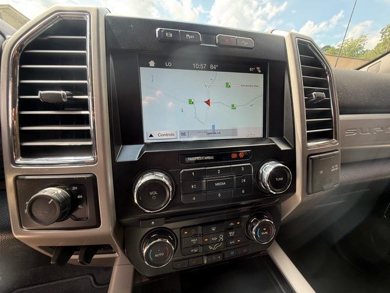 Ford F-250 SD Lariat Crew Cab 4WD 2017