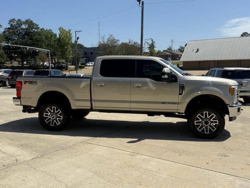 Ford F-250 SD Lariat SuperCab 4WD 2017