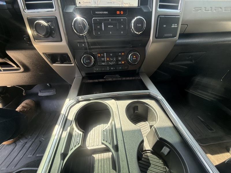 Ford F-250 SD Lariat SuperCab 4WD 2017