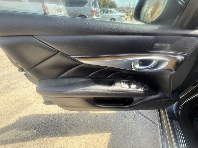 Infiniti Q70 L 3.7 2019
