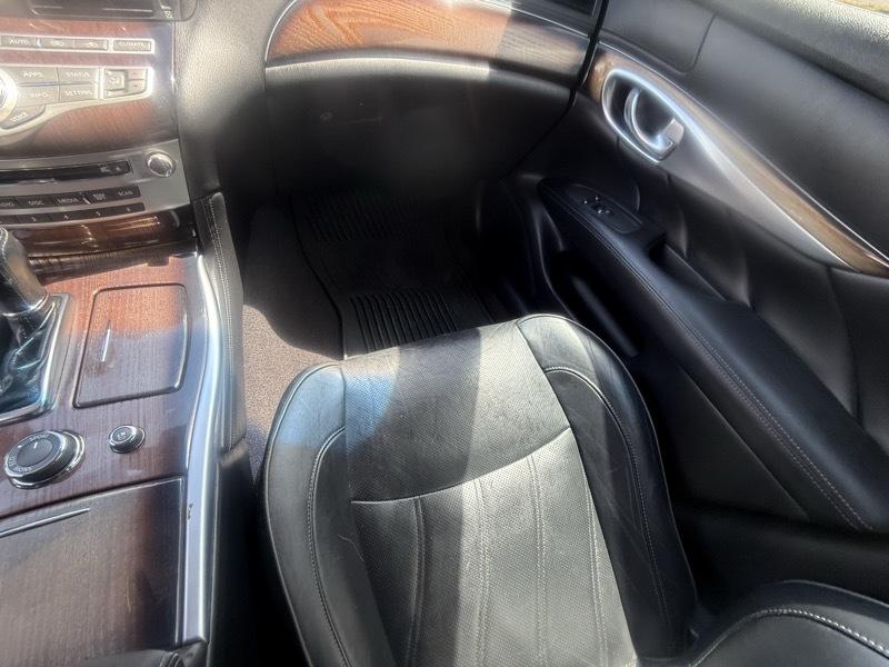 Infiniti Q70 L 3.7 2019