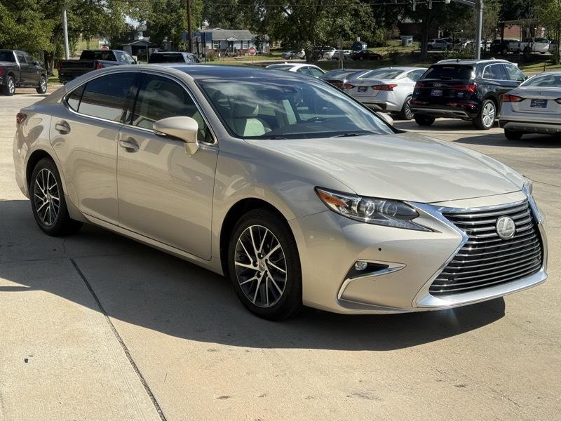 Lexus ES 350 Sedan 2017