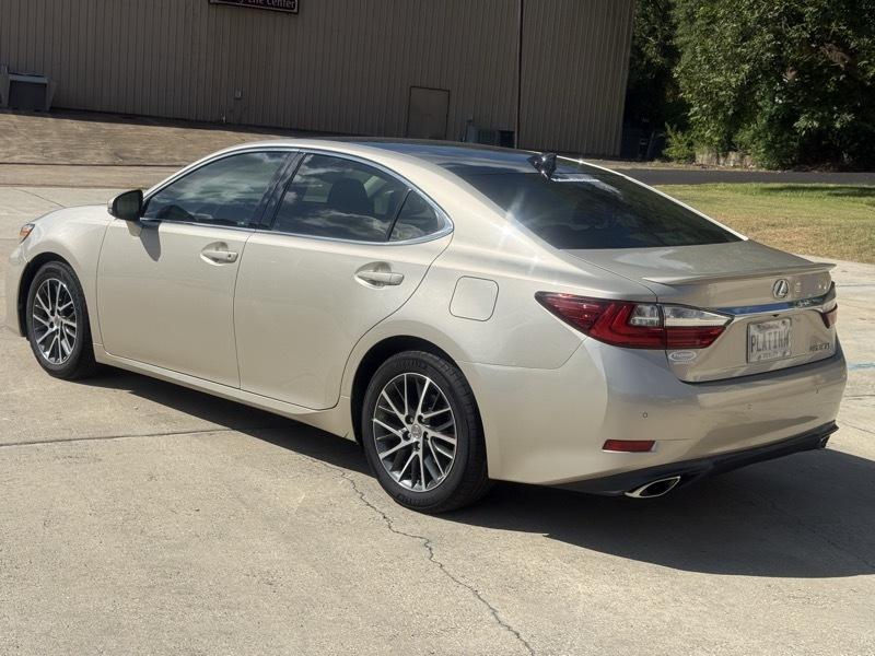 Lexus ES 350 Sedan 2017