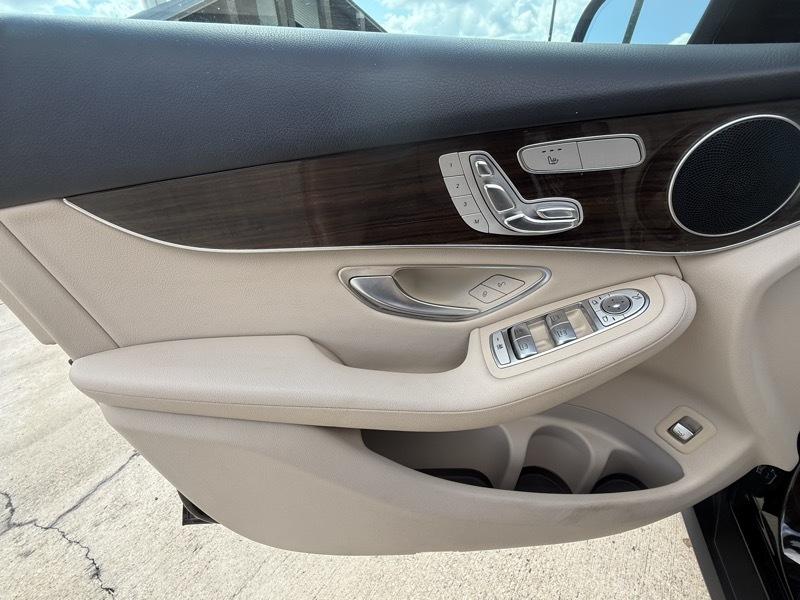 Mercedes-Benz GLC-Class GLC300 2017