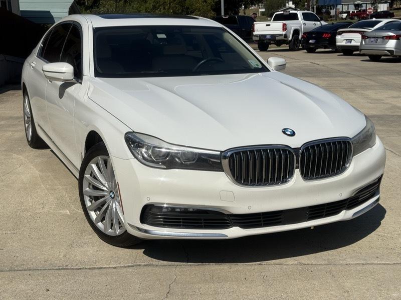 BMW 7-Series 740i 2018