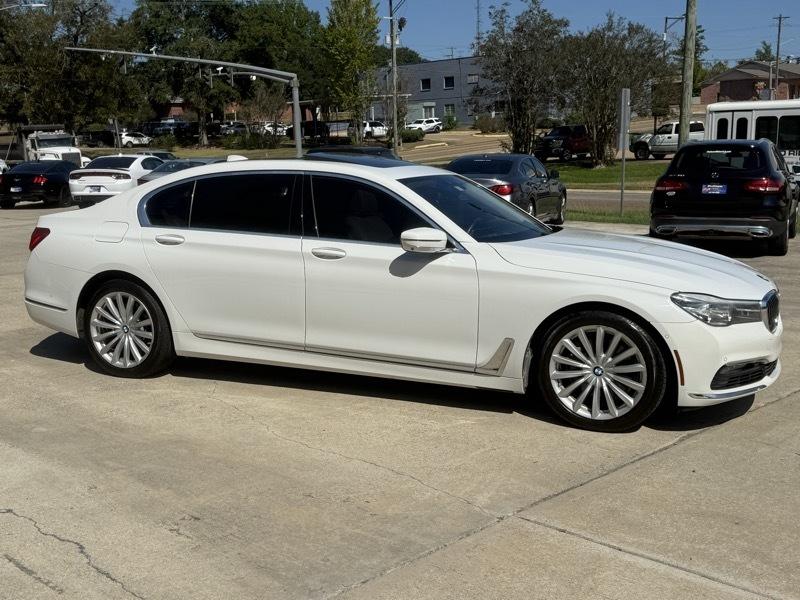 BMW 7-Series 740i 2018