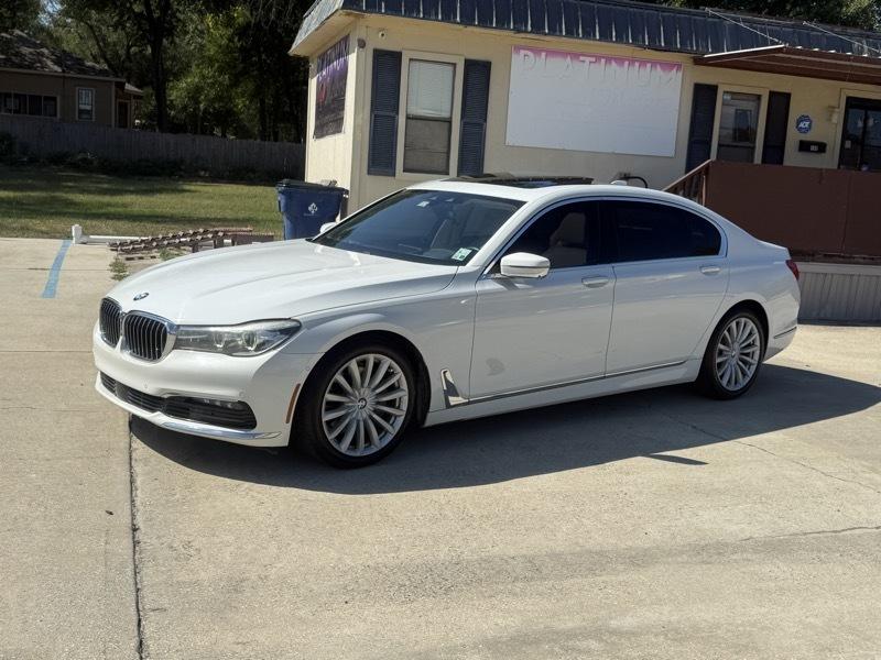 BMW 7-Series 740i 2018