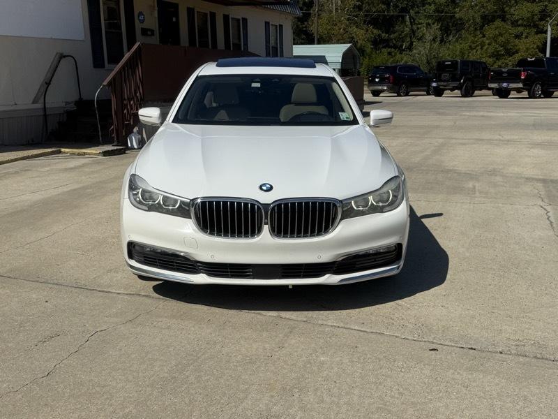 BMW 7-Series 740i 2018